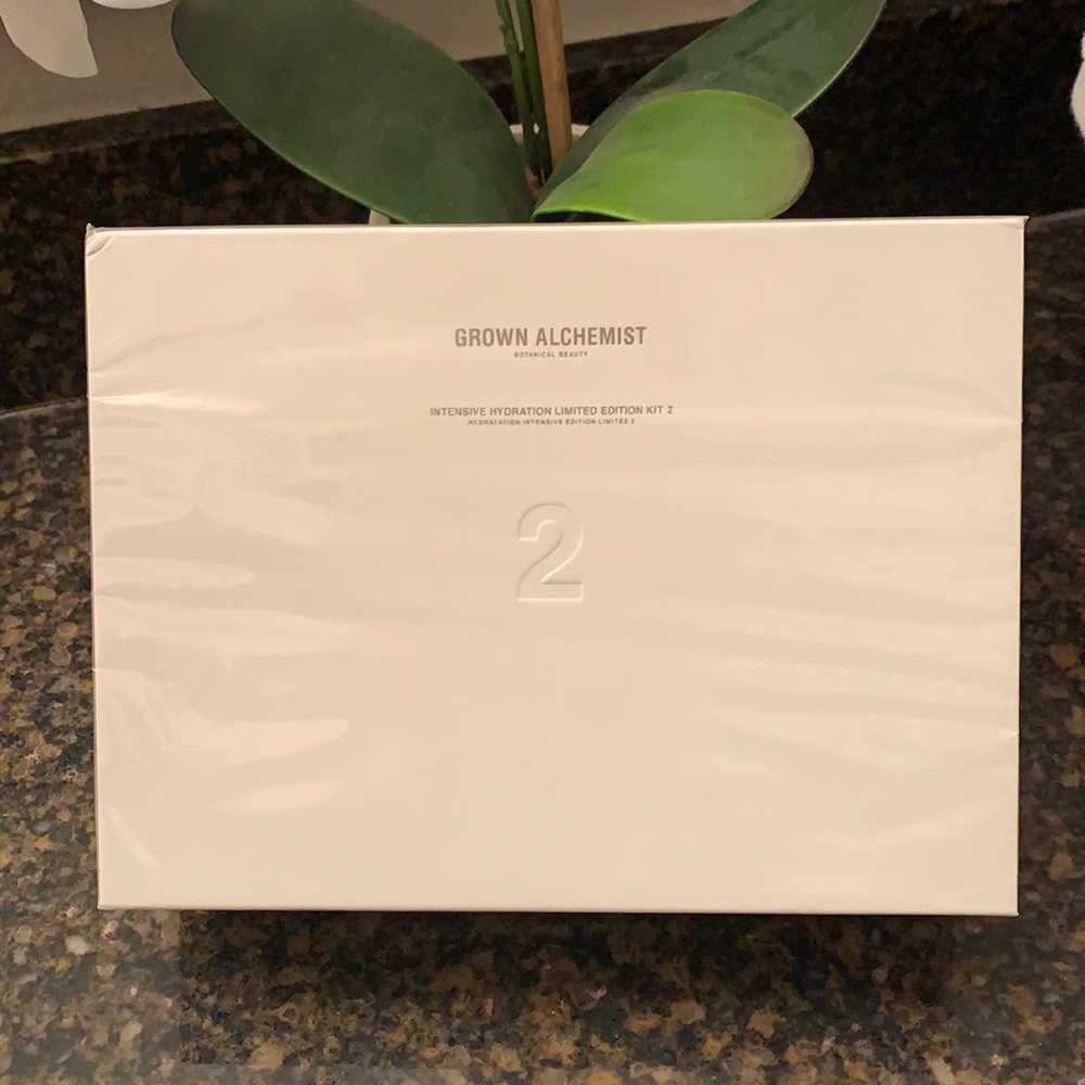 Grown Alchemist intensive hydration limited edition kit 2.